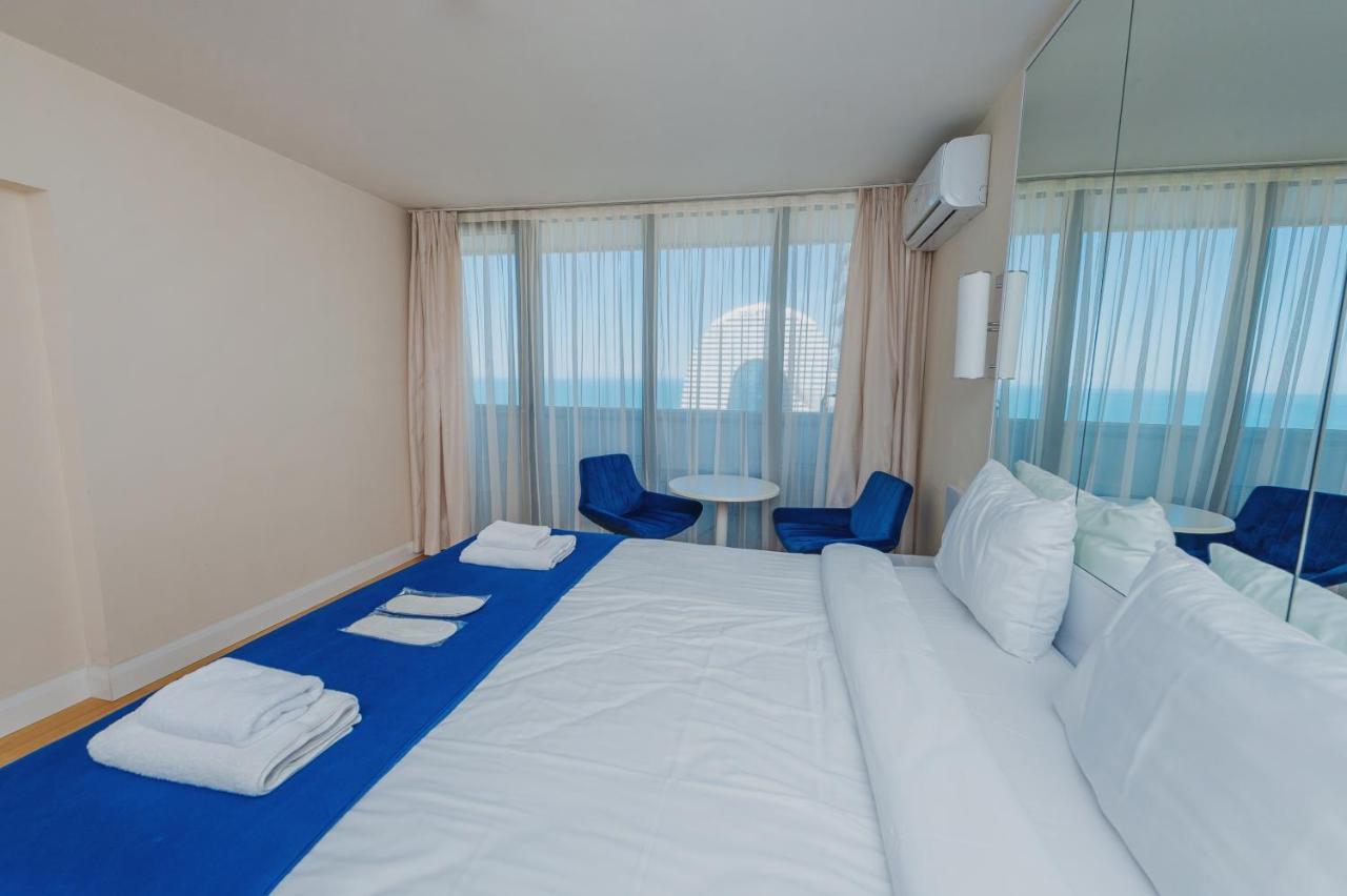 Orbi City Sea View Батуми Екстериор снимка