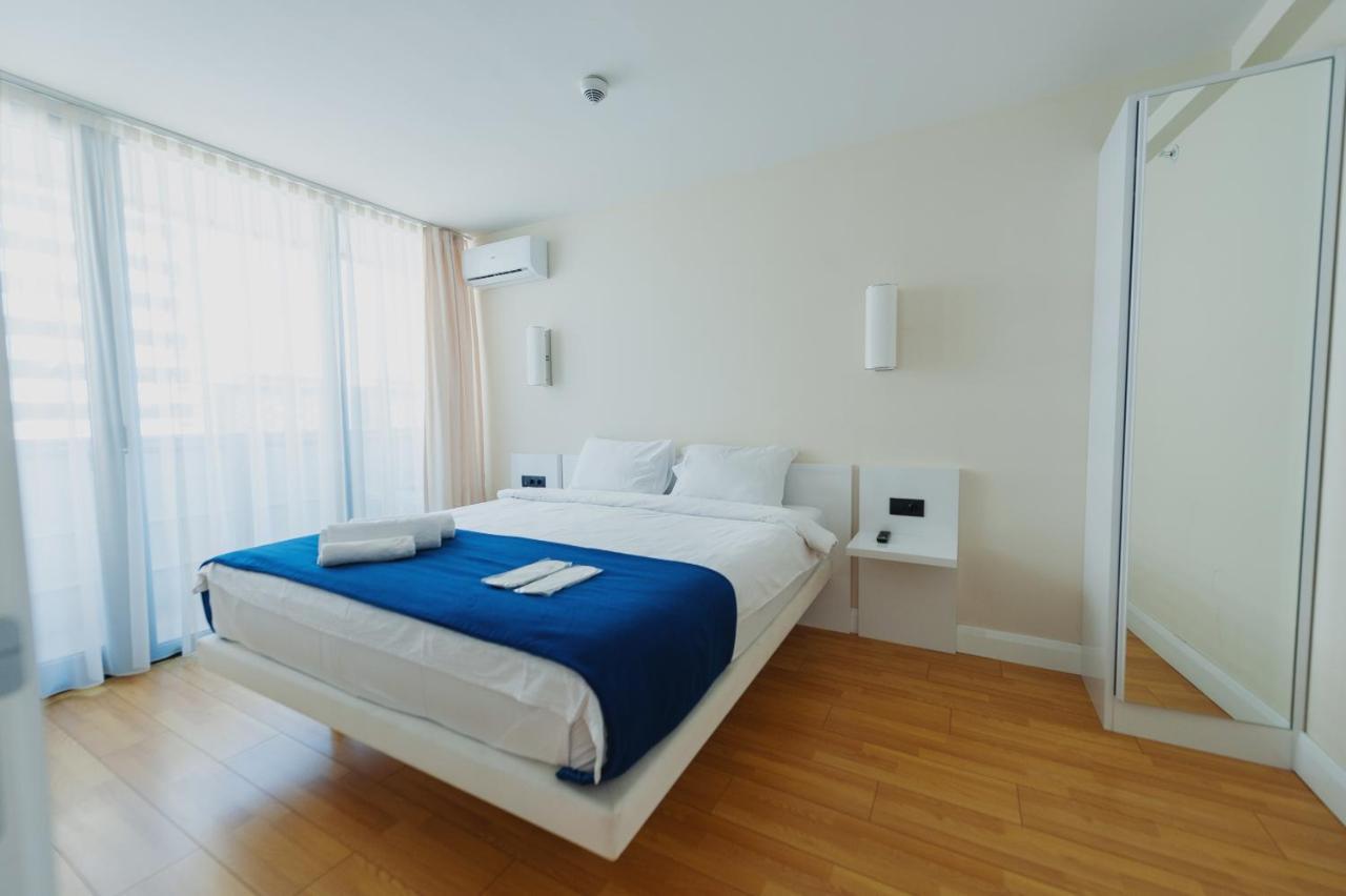 Orbi City Sea View Батуми Екстериор снимка