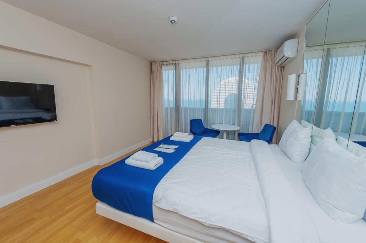 Orbi City Sea View Батуми Екстериор снимка